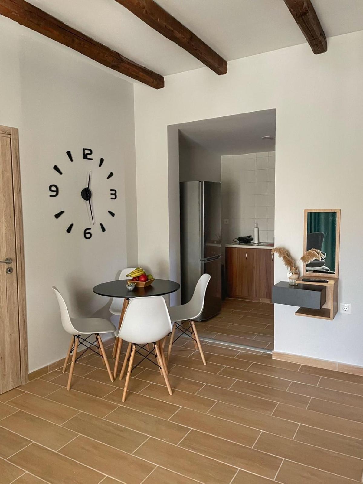 Giasemi Apartments Karystos  Bagian luar foto